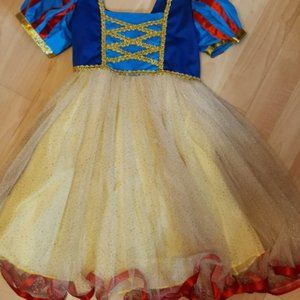 Girls snow white dress